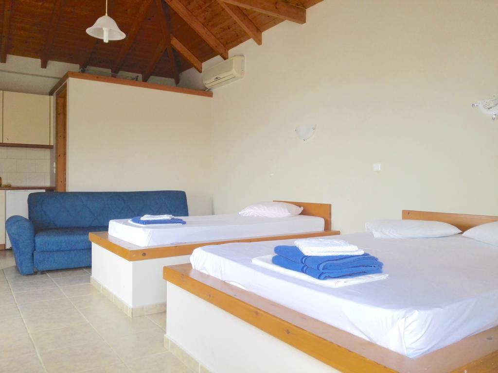 12 Gods Resort Pilos Habitación foto